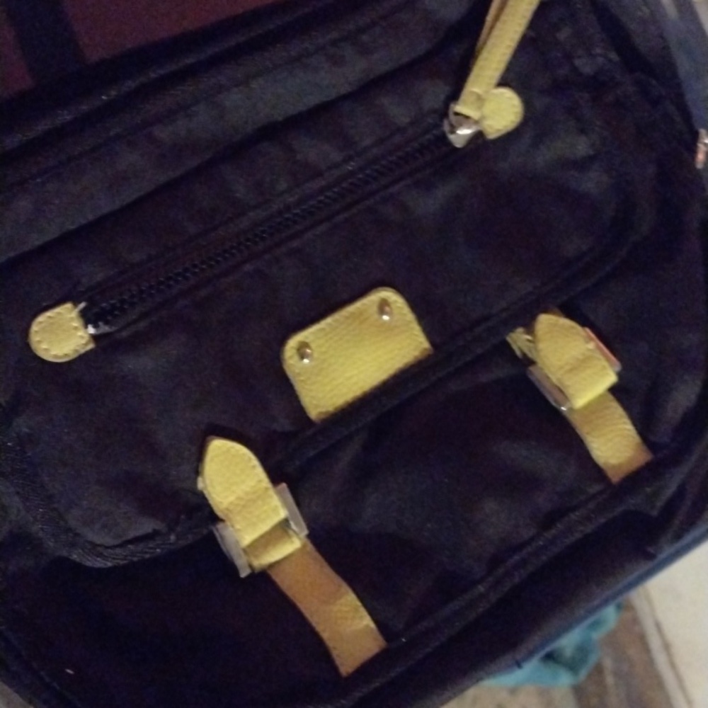 Stylish Black and Yellow Men's Bags(2) - Picture 2 of 5